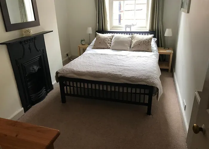 7 Precentor's Court York