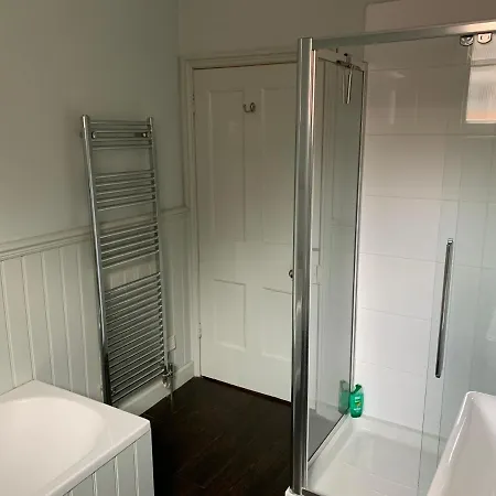 7 Precentor's Court בית נופש *