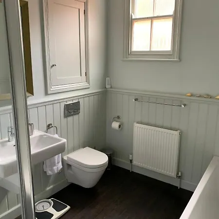 7 Precentor's Court * יורק